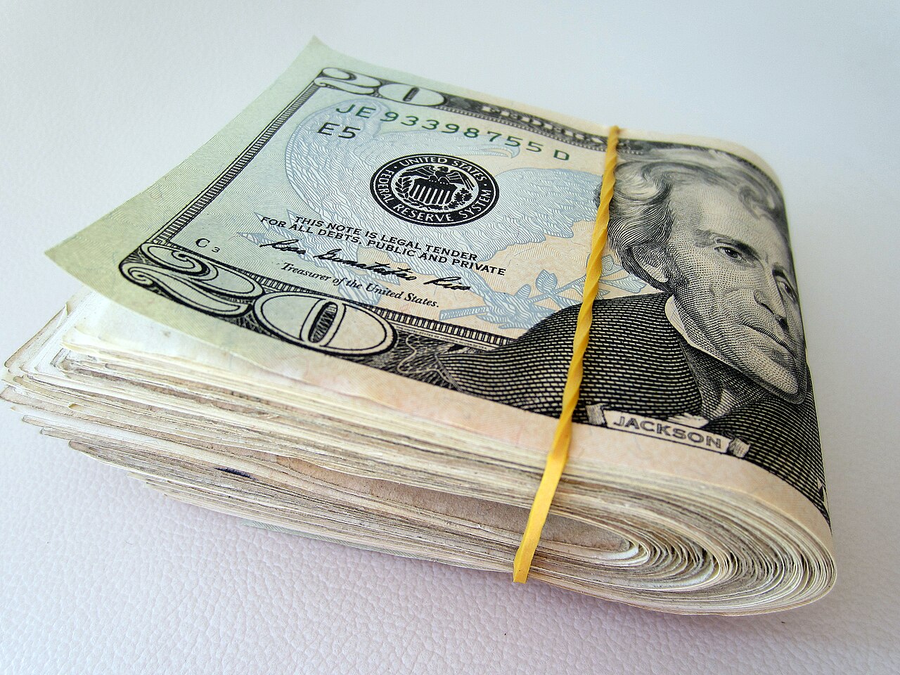 Standard Deduction or Itemize: The 2026 Numbers